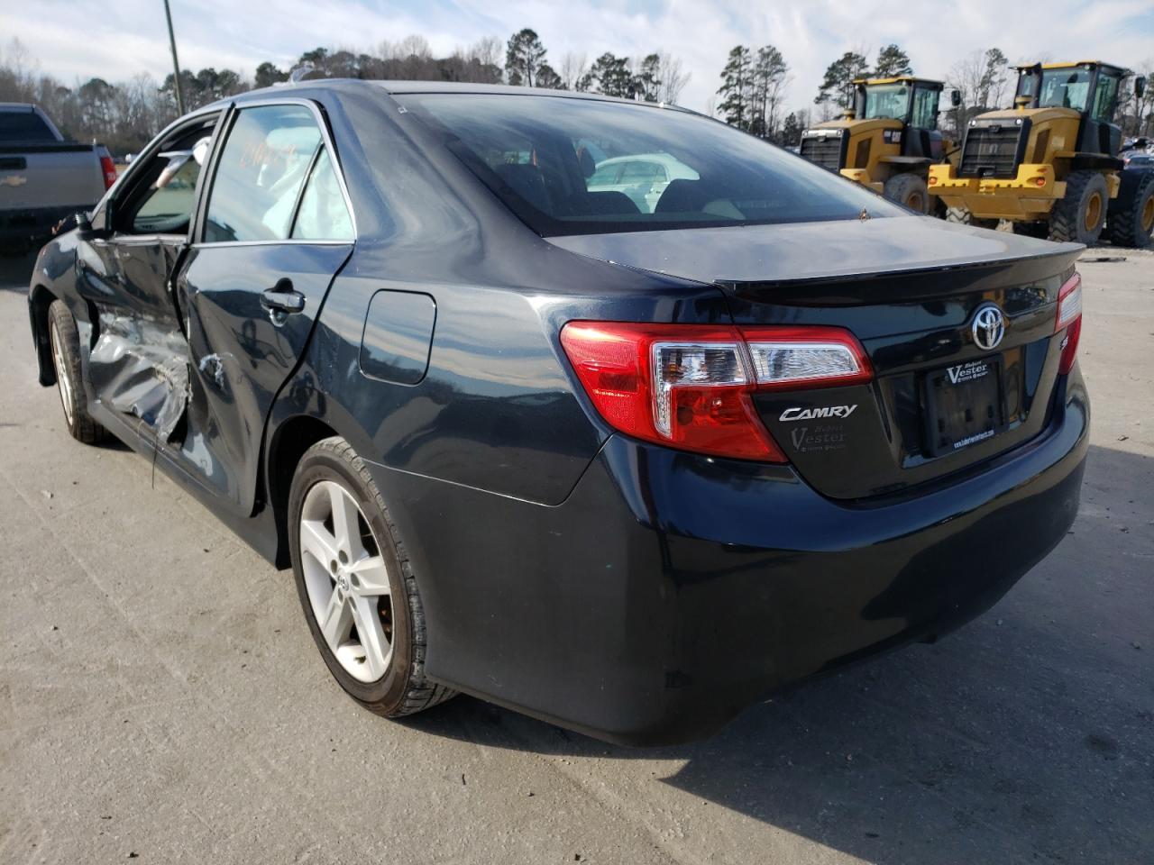 Photo 3 from auction – 2012 TOYOTA CAMRY BASE with VIN 4T1BF1FK7CU527628
