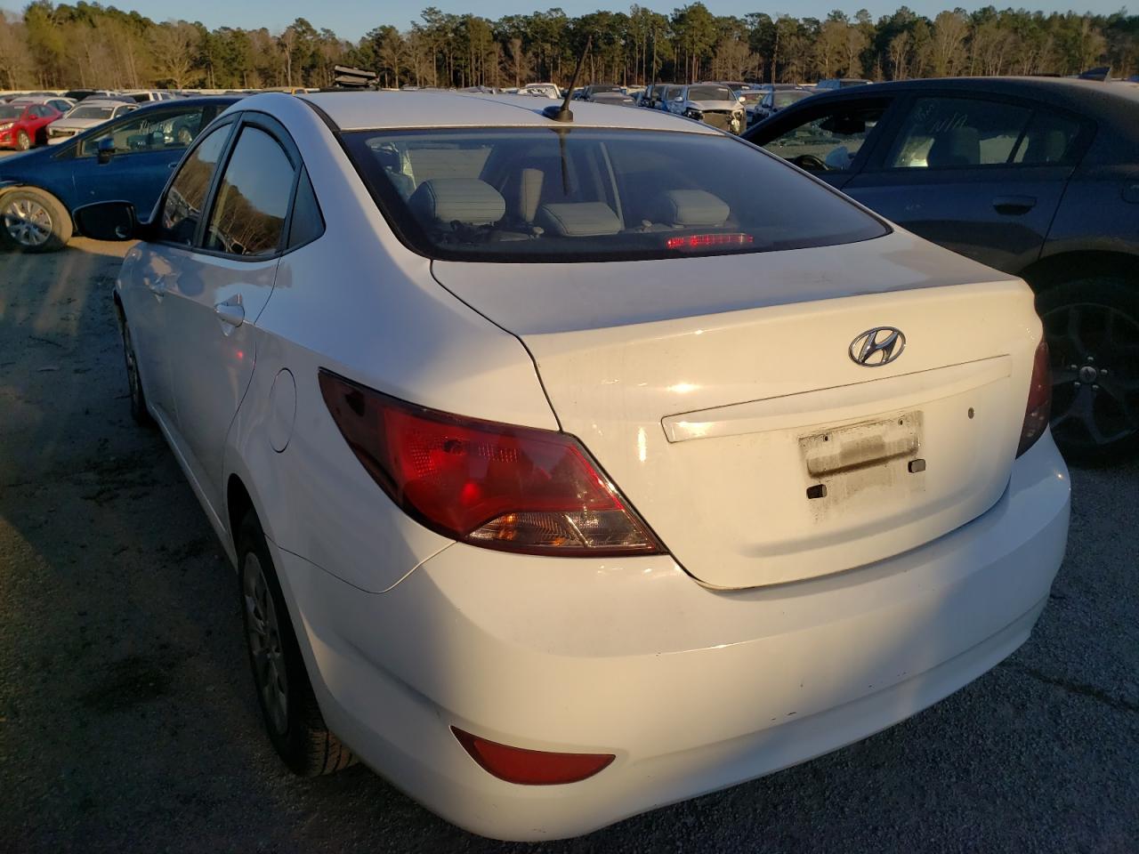 Photo 3 from auction – 2017 HYUNDAI ACCENT SE with VIN KMHCT4AEXHU175202