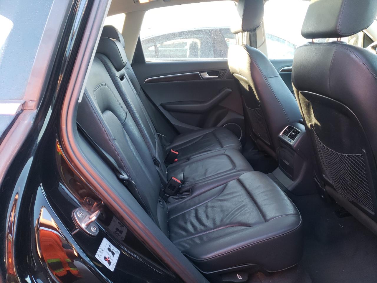 Photo 6 from auction – 2011 AUDI Q5 PREMIUM with VIN WA1LFAFP1BA085394