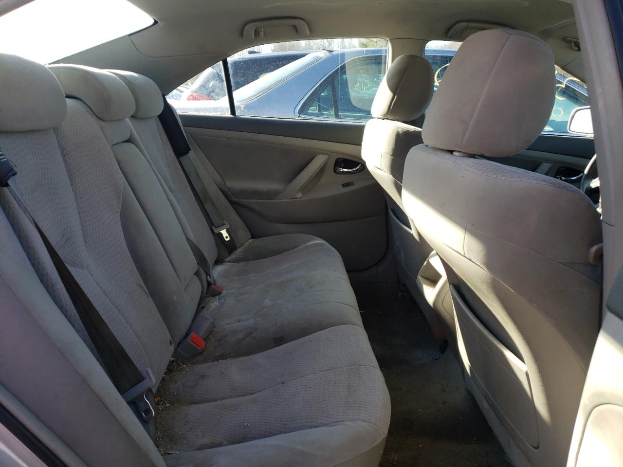 Photo 18 from auction – 2011 TOYOTA CAMRY BASE with VIN 4T4BF3EK1BR123077