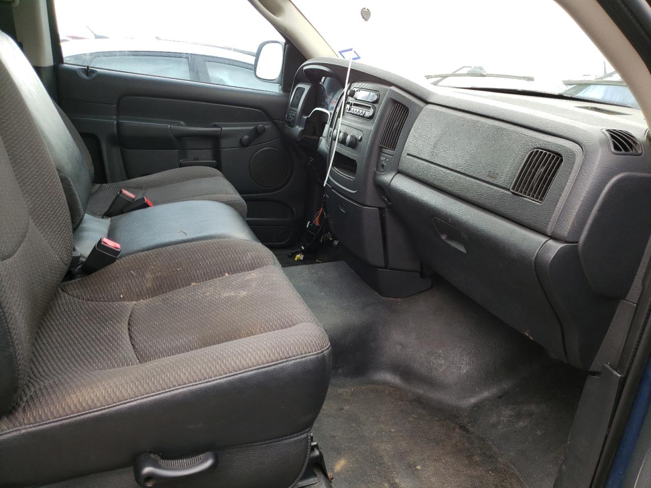 Photo 5 from auction – 2004 DODGE RAM 1500 S with VIN 1D7HA16K44J122400