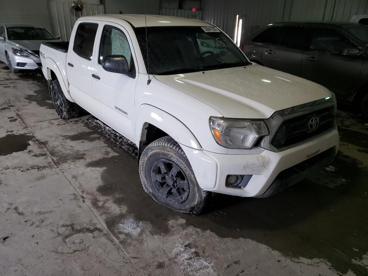 TOYOTA TACOMA DOU 2014 with VIN 3TMLU4EN7EM138944 - Photo from auction