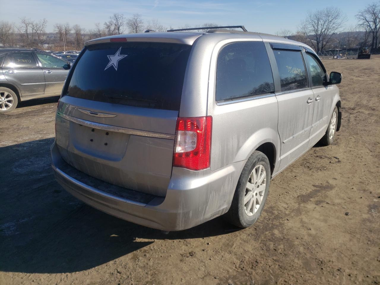 Photo 4 from auction – 2014 CHRYSLER TOWN & COU with VIN 2C4RC1BG4ER447961