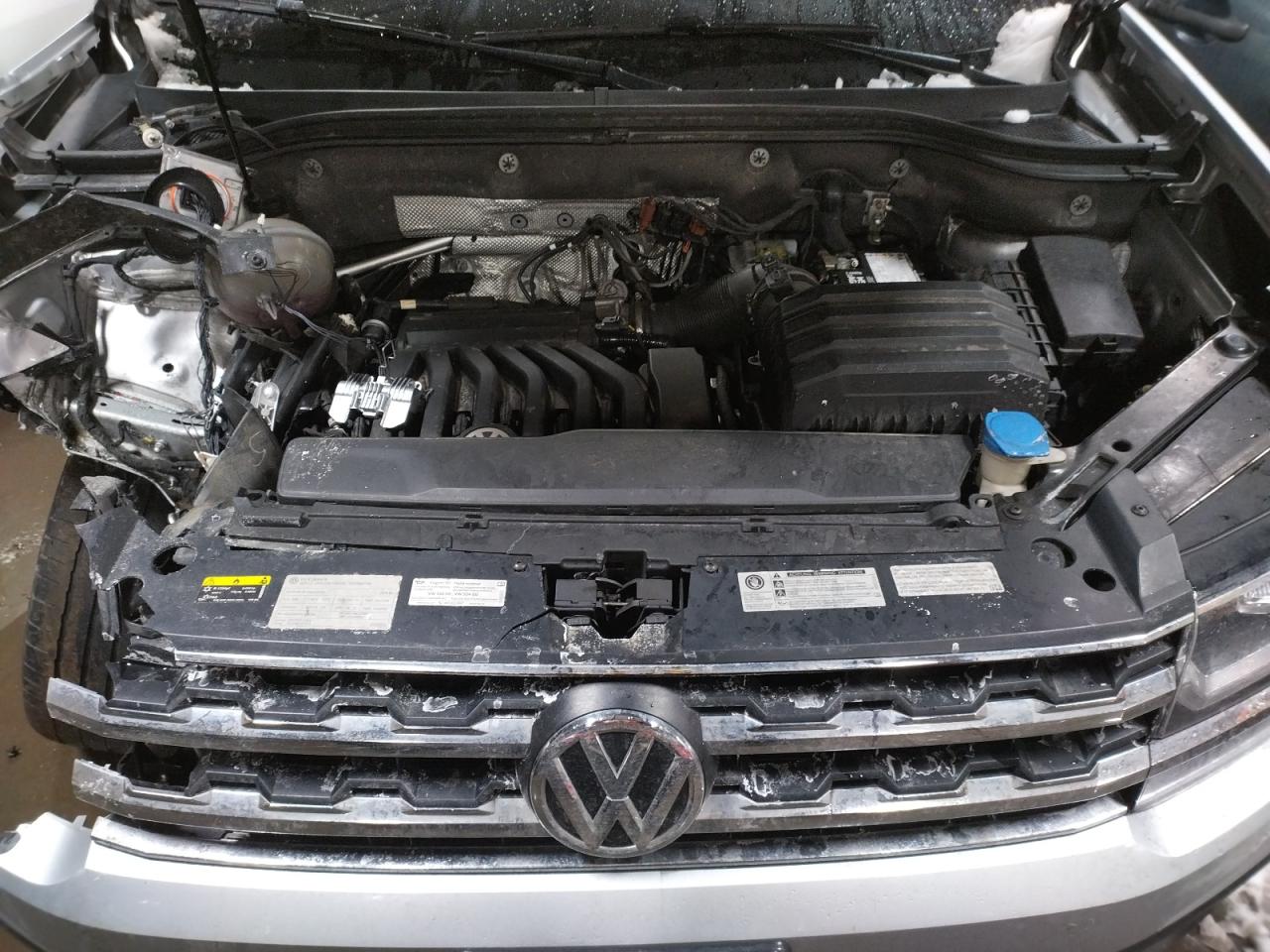 Photo 7 from auction – 2018 VOLKSWAGEN ATLAS SE with VIN 1V2KR2CA2JC533920