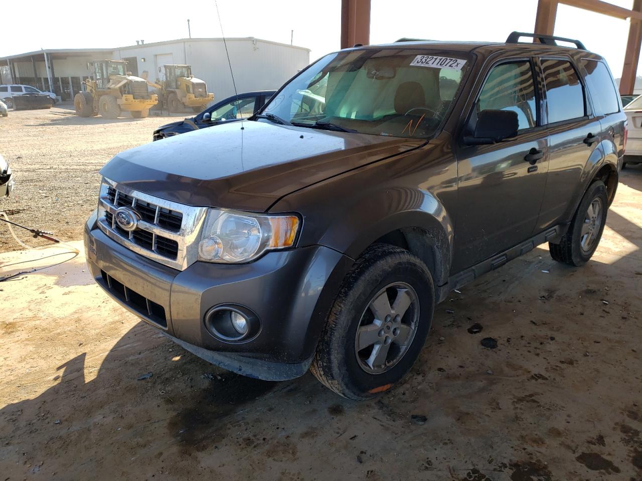 Photo 2 from auction – 2011 FORD ESCAPE XLT with VIN 1FMCU9DG9BKC39062