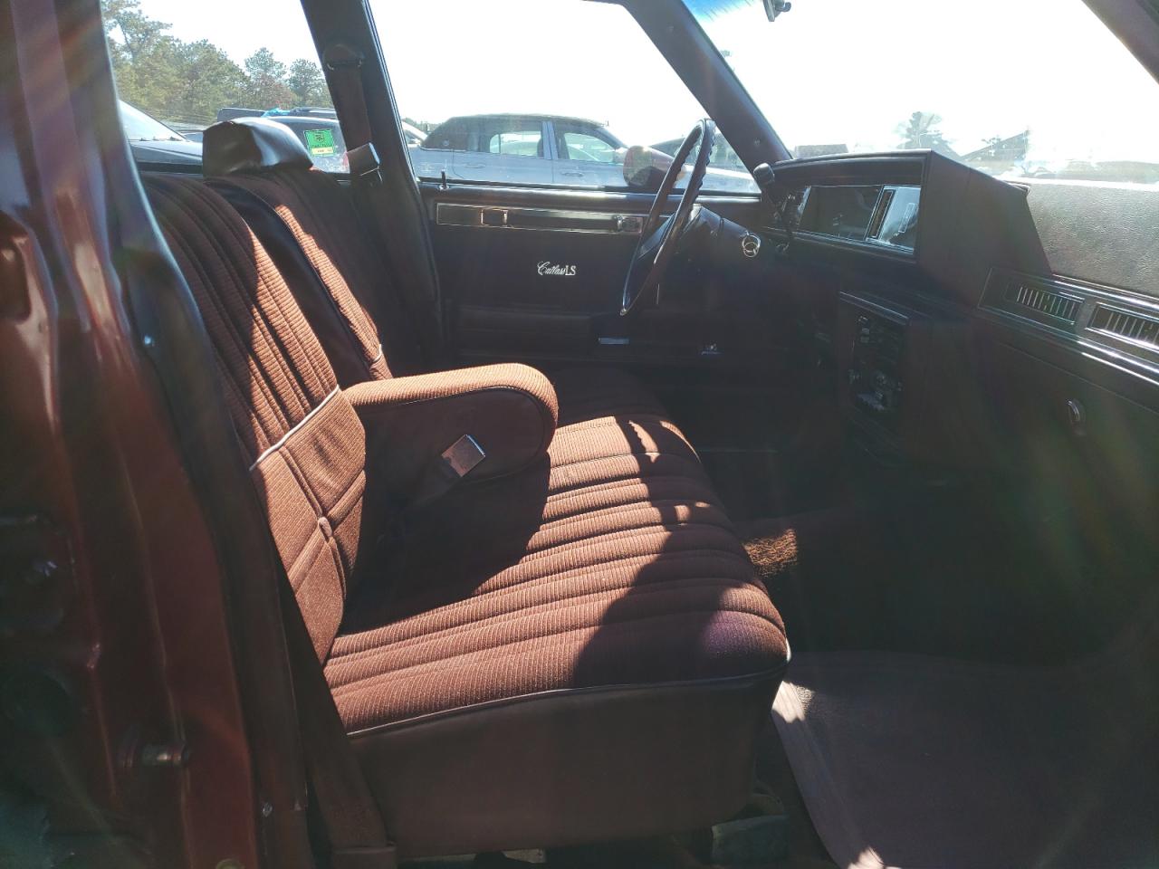 Photo 5 from auction – 1981 OLDSMOBILE CUTLASS SU with VIN 1G3AR69A9BD487641