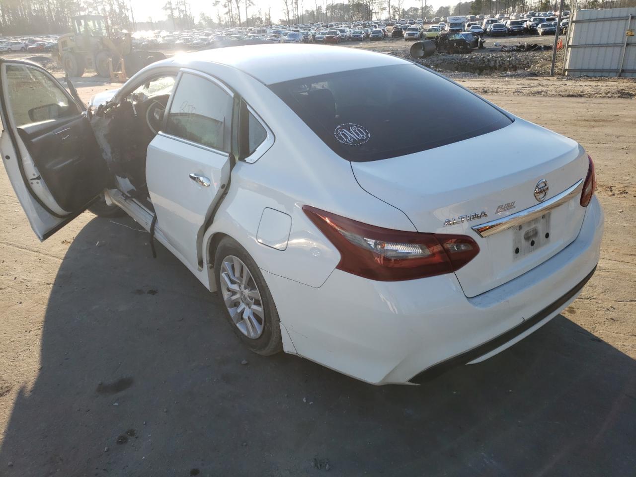 Photo 3 from auction – 2018 NISSAN ALTIMA 2.5 with VIN 1N4AL3AP4JC472944