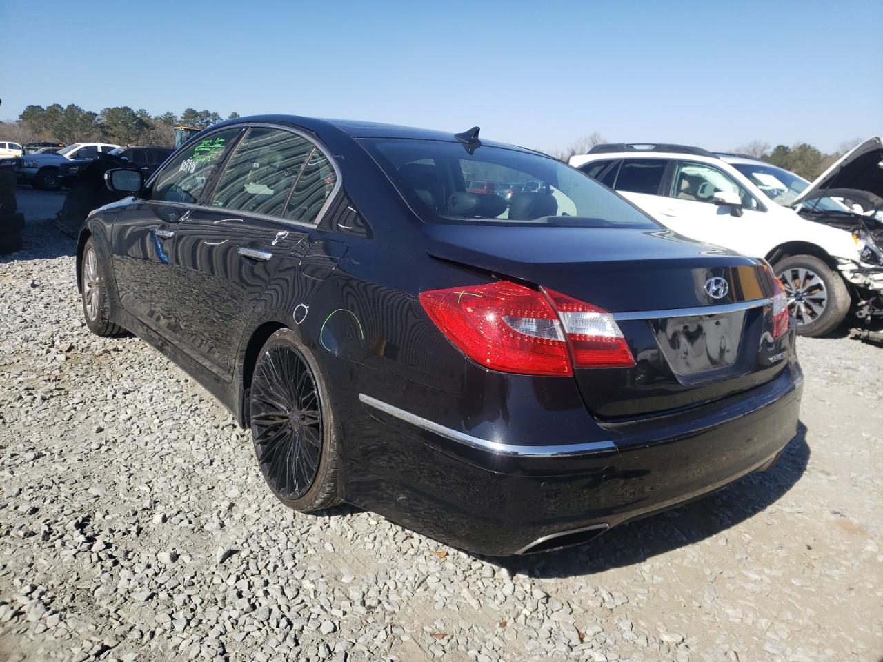 Photo 3 from auction – 2012 HYUNDAI GENESIS 3. with VIN KMHGC4DD0CU161595