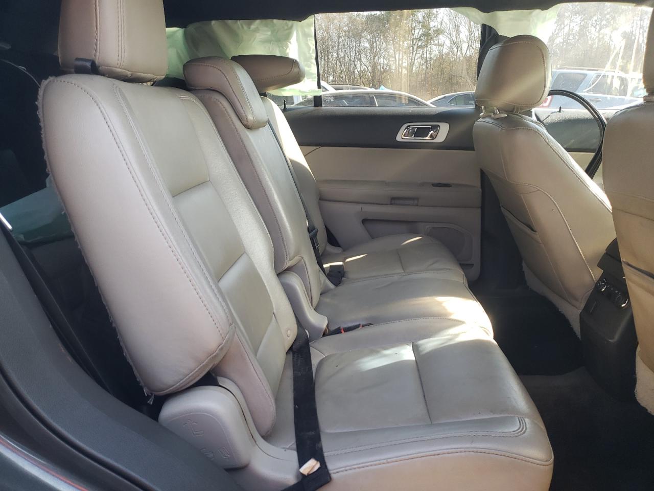 Photo 6 from auction – 2015 FORD EXPLORER X with VIN 1FM5K7D80FGB21986