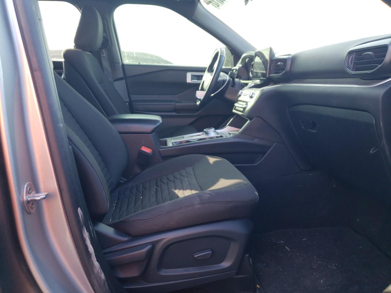 Photo 5 from auction – 2020 FORD EXPLORER X with VIN 1FMSK7DH5LGB52245