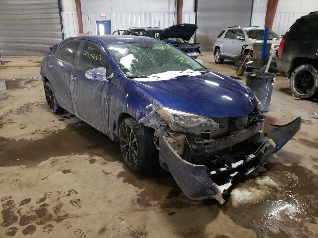 TOYOTA COROLLA L 2017 with VIN 2T1BURHE2HC885014 - Photo from auction