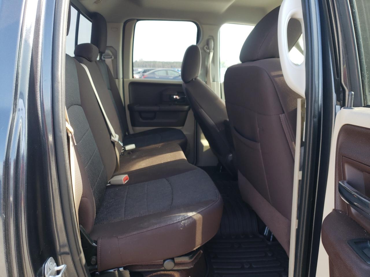 Photo 6 from auction – 2016 RAM 1500 SLT with VIN 1C6RR7GT6GS256090