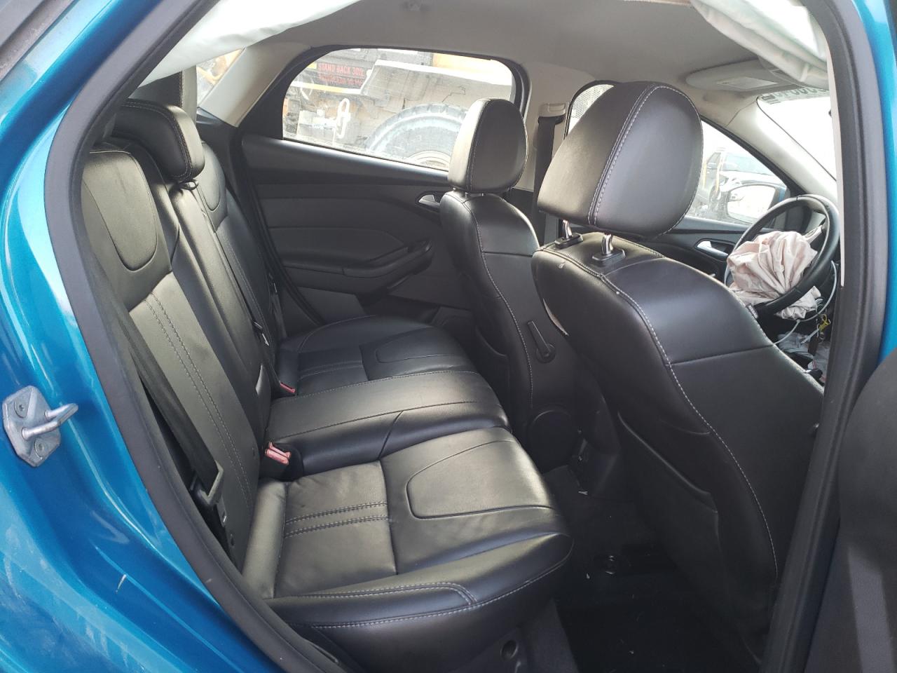 Photo 6 from auction – 2014 FORD FOCUS SE with VIN 1FADP3K24EL147690
