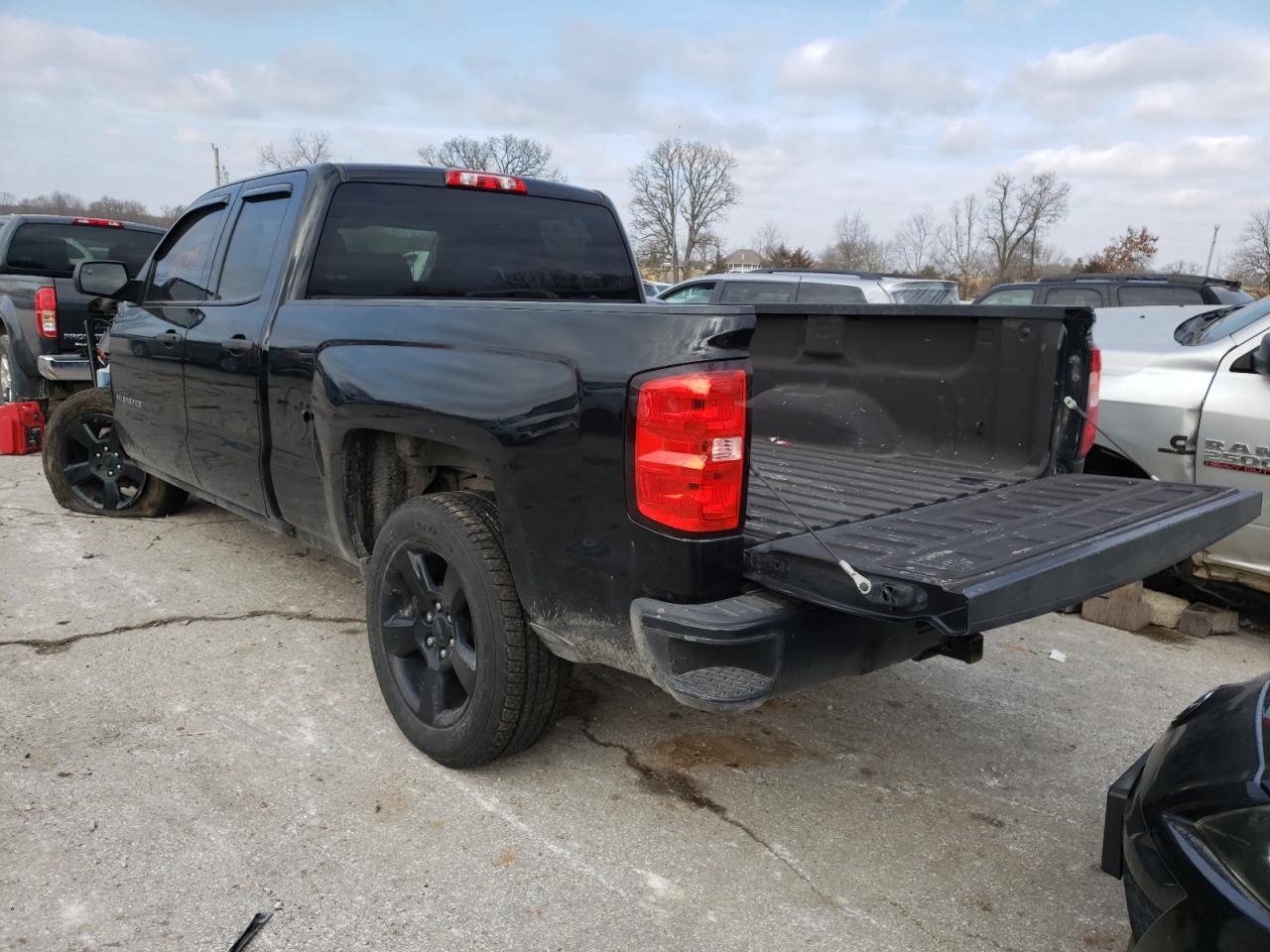 Photo 3 from auction – 2015 CHEVROLET SILVERADO with VIN 1GCRCPEH3FZ333481