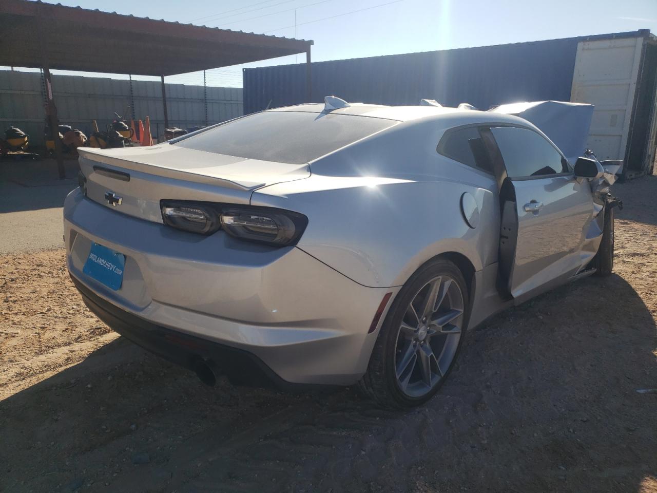 Photo 4 from auction – 2019 CHEVROLET CAMARO LS with VIN 1G1FB1RX1K0123702