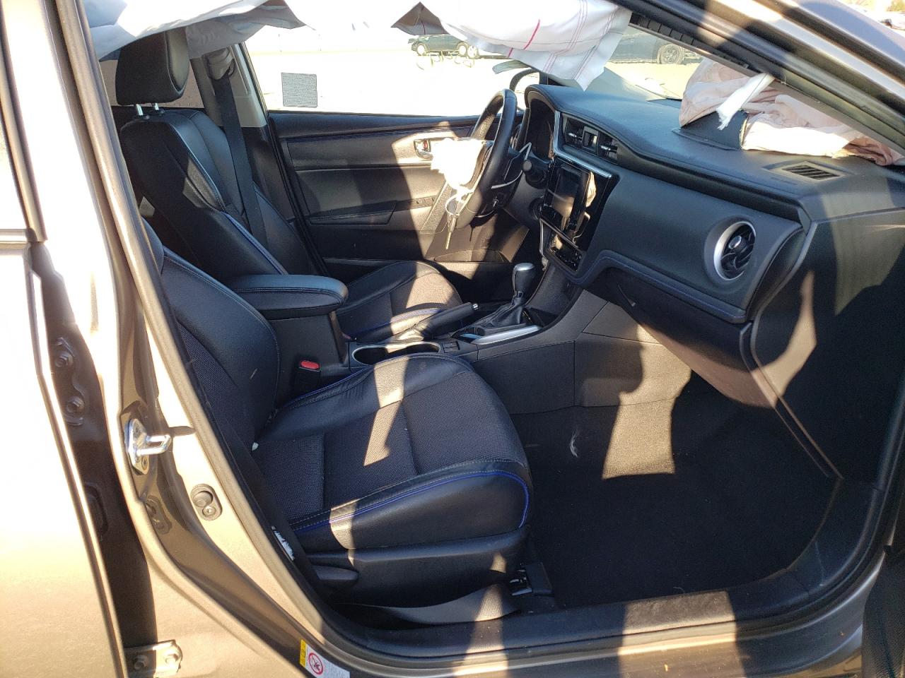 Photo 5 from auction – 2018 TOYOTA COROLLA L with VIN 5YFBURHE1JP854293