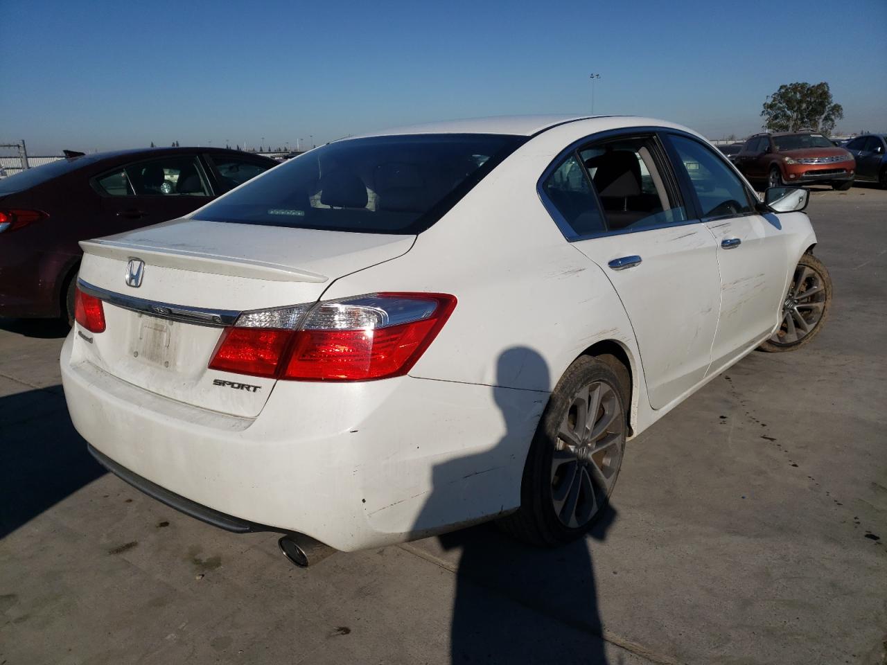 Photo 4 from auction – 2015 HONDA ACCORD SPO with VIN 1HGCR2F53FA223073