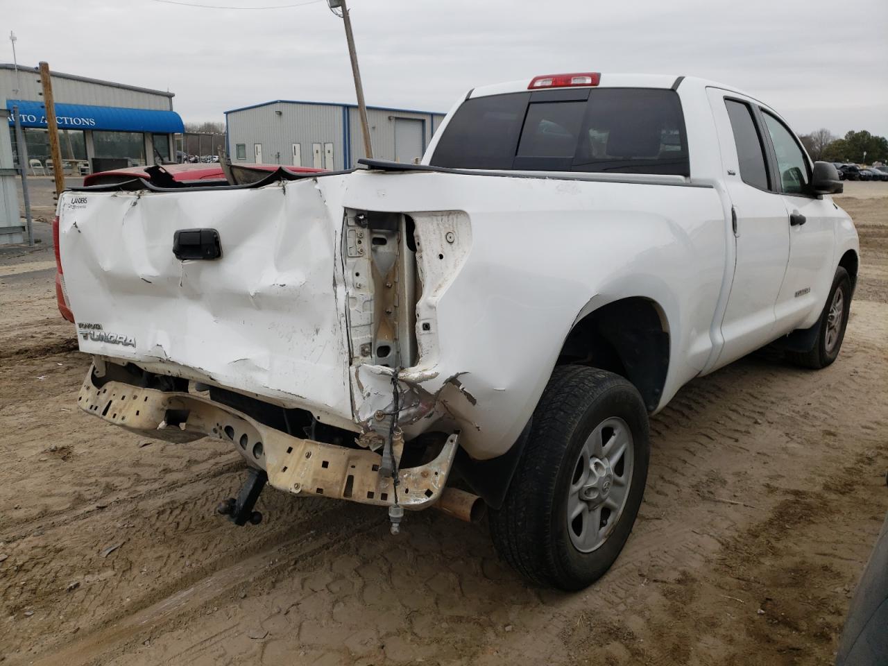 Photo 4 from auction – 2011 TOYOTA TUNDRA DOU with VIN 5TFRM5F10BX035351