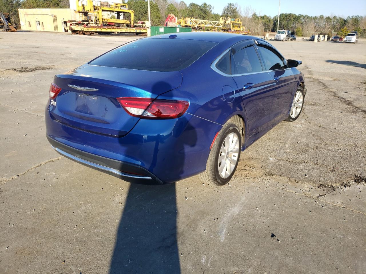 Photo 4 from auction – 2015 CHRYSLER 200 LIMITE with VIN 1C3CCCAB2FN562598