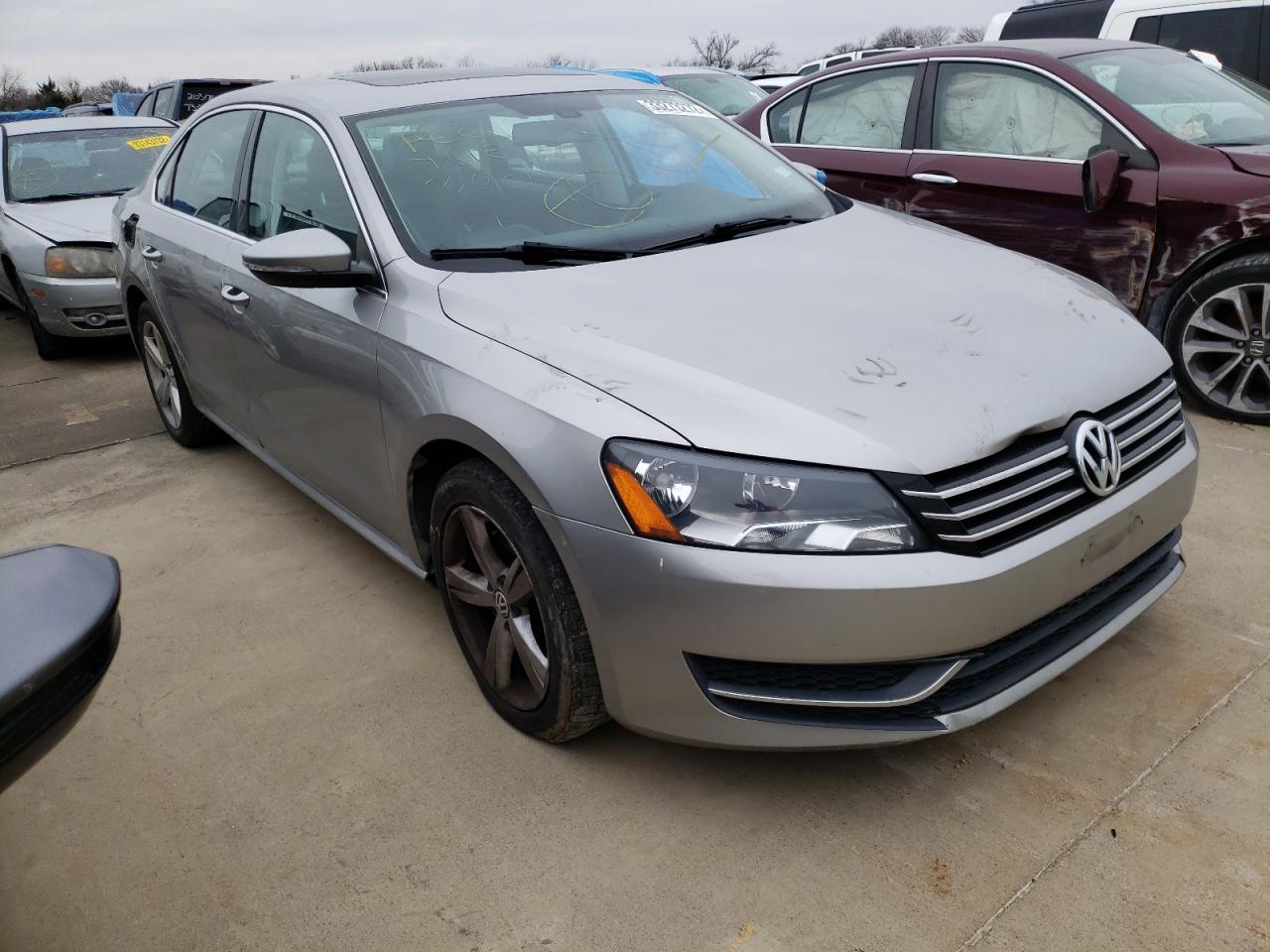 VOLKSWAGEN PASSAT SE 2012 with VIN 1VWBP7A38CC044916 - Photo from auction