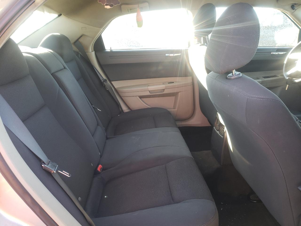 Photo 6 from auction – 2006 CHRYSLER 300 with VIN 2C3LA43R96H514370