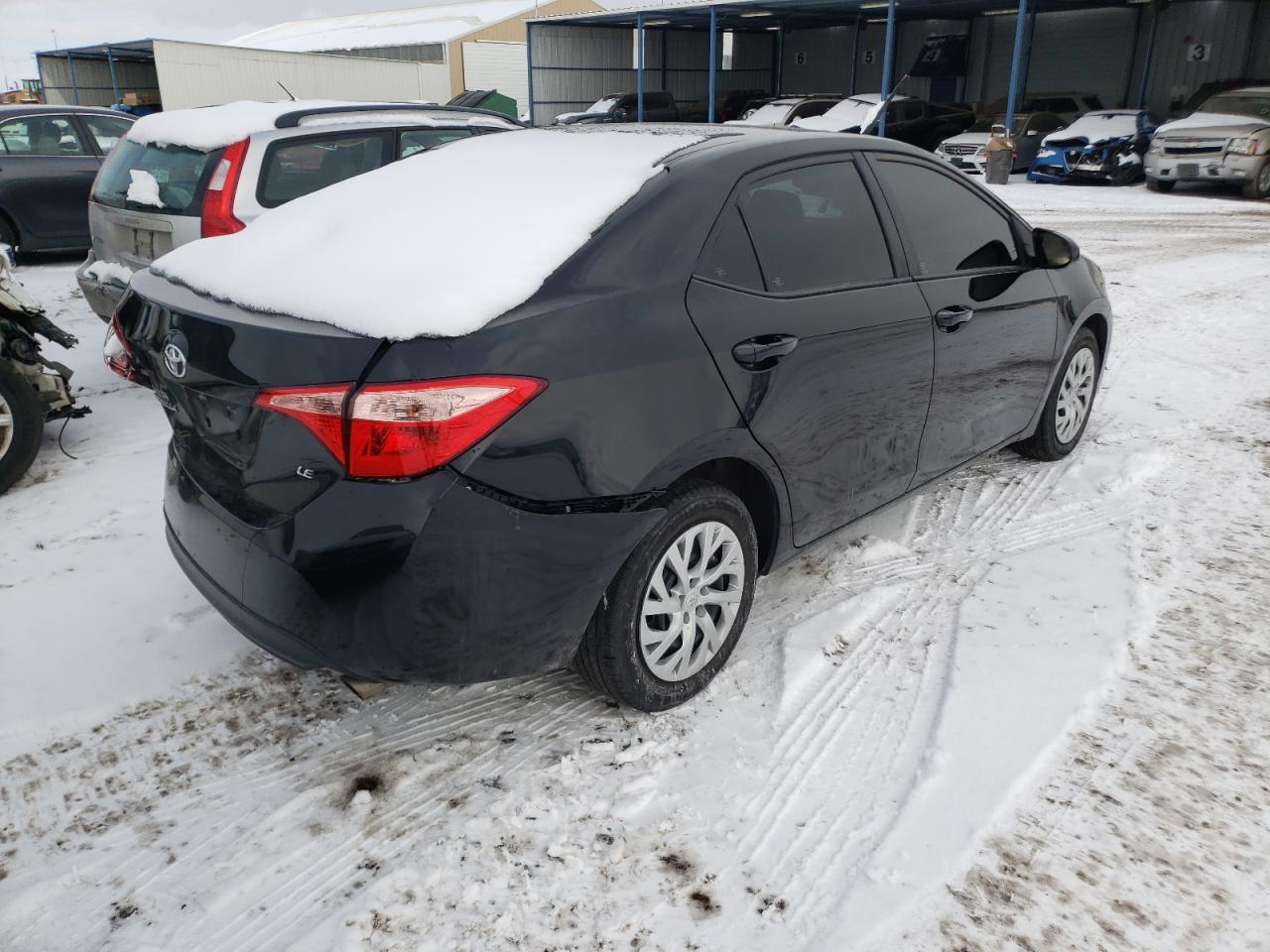 Photo 4 from auction – 2018 TOYOTA COROLLA L with VIN 2T1BURHE0JC110460