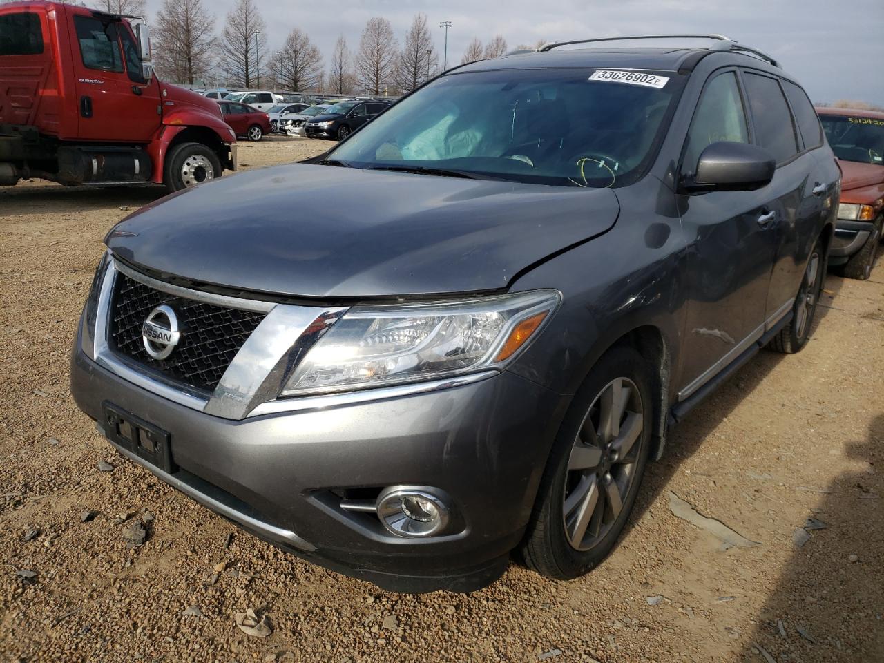 Photo 2 from auction – 2015 NISSAN PATHFINDER with VIN 5N1AR2MM6FC722272