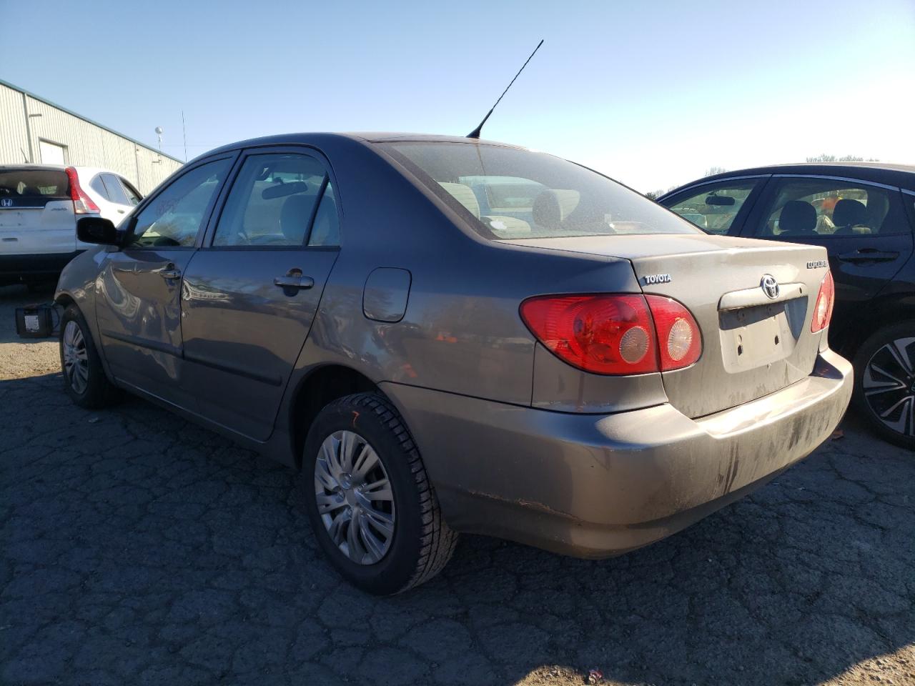 Photo 3 from auction – 2005 TOYOTA COROLLA CE with VIN 1NXBR32E15Z373147