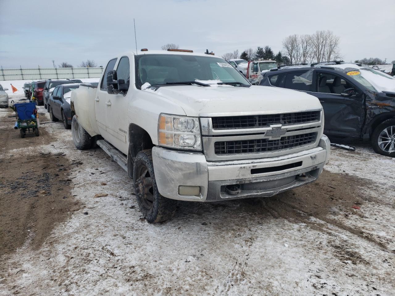 CHEVROLET SILVERADO 2009 with VIN 1GCJK93689F114356 - Photo from auction