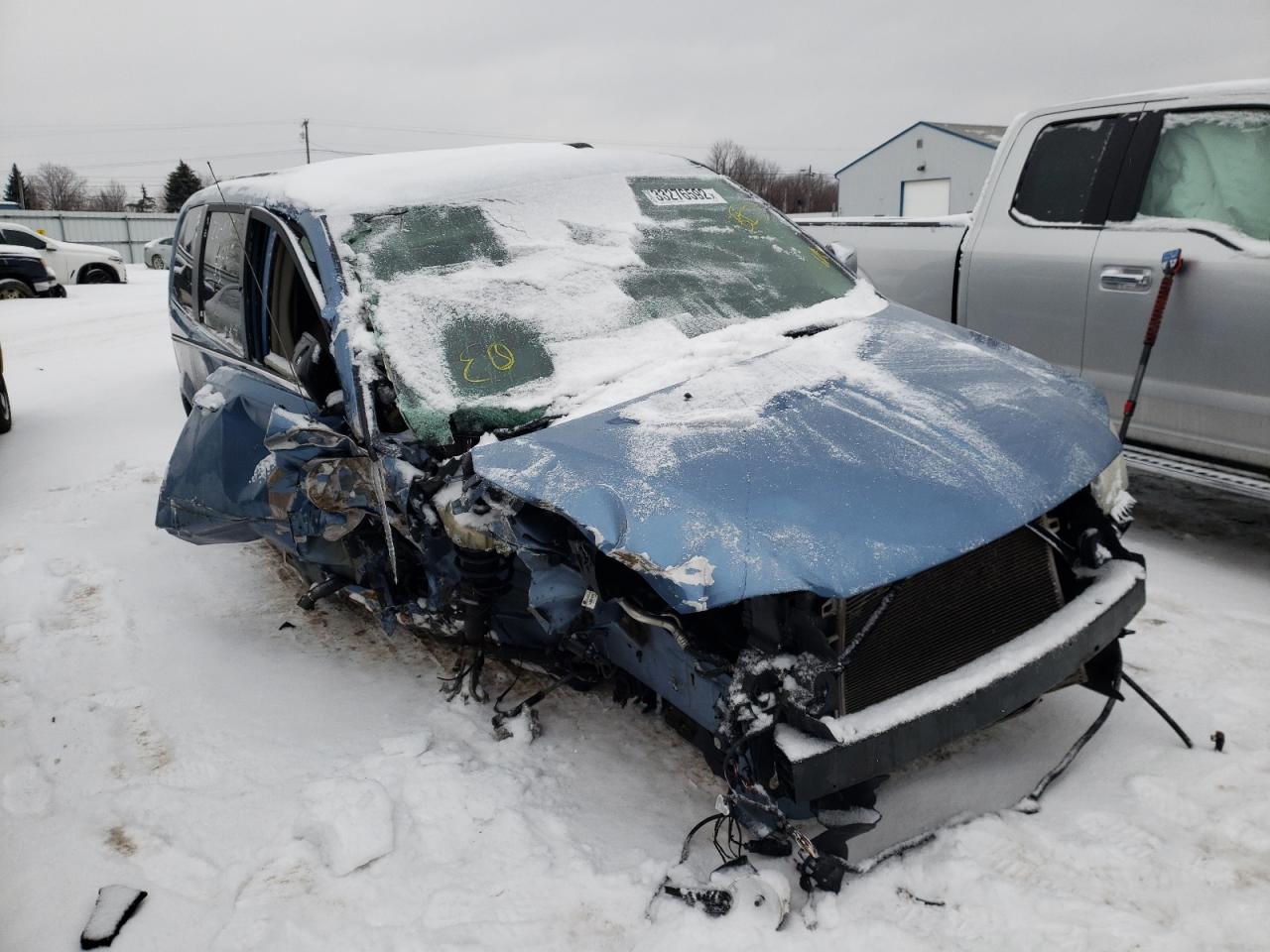 CHRYSLER TOWN & COU 2012 with VIN 2C4RC1CG8CR175071 - Photo from auction