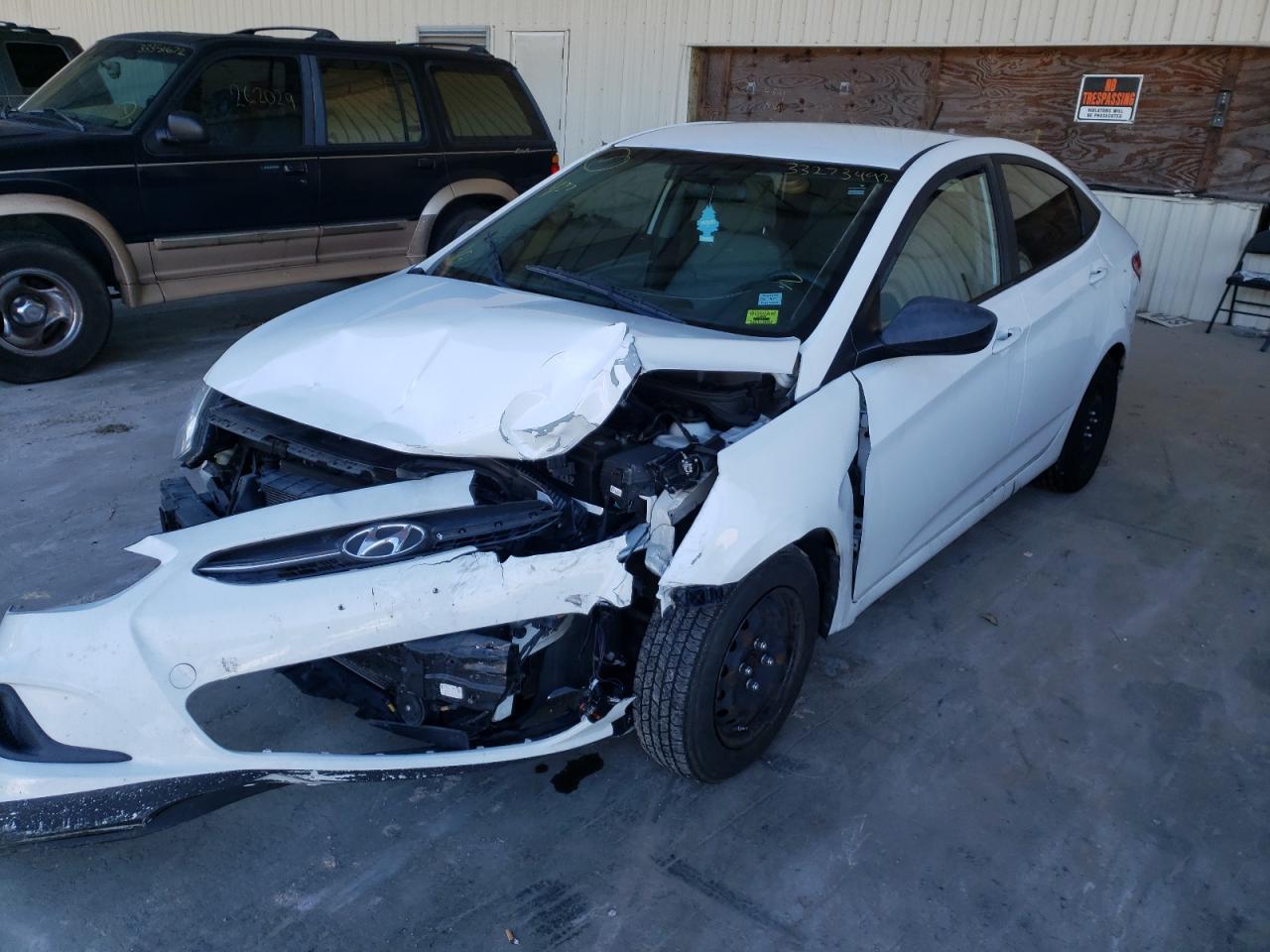 Photo 2 from auction – 2017 HYUNDAI ACCENT SE with VIN KMHCT4AE8HU193407