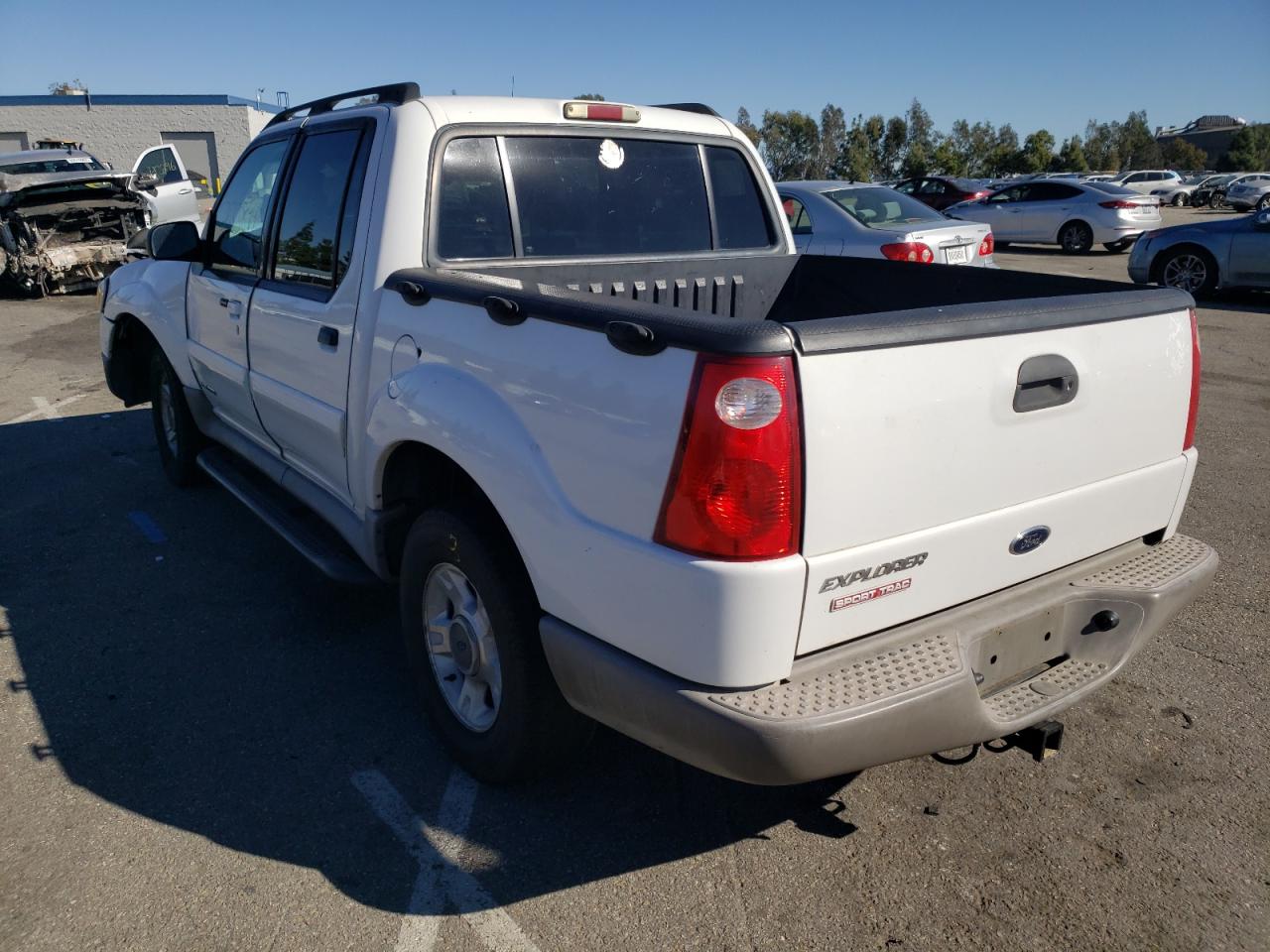 Photo 3 from auction – 2001 FORD EXPLORER S with VIN 1FMZU67E51UB95664