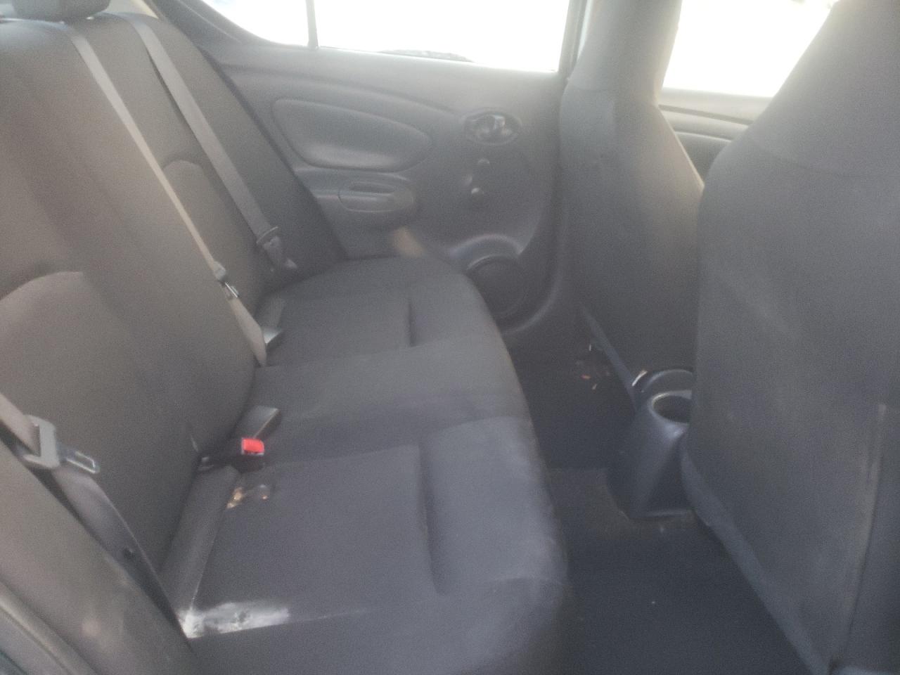 Photo 6 from auction – 2017 NISSAN VERSA S with VIN 3N1CN7AP9HL879812