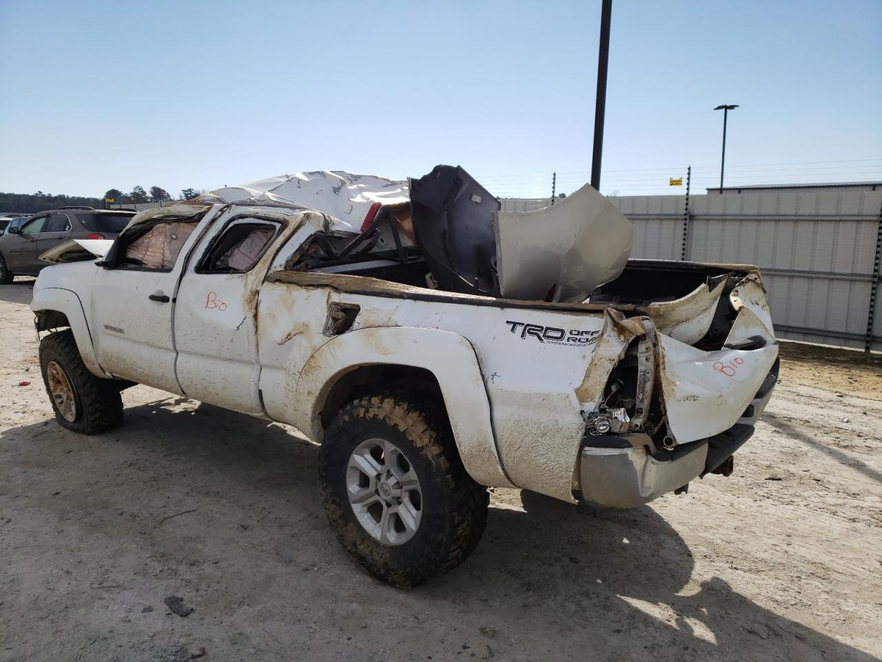 Photo 10 from auction – 2010 TOYOTA TACOMA ACC with VIN 5TEUU4EN8AZ744271