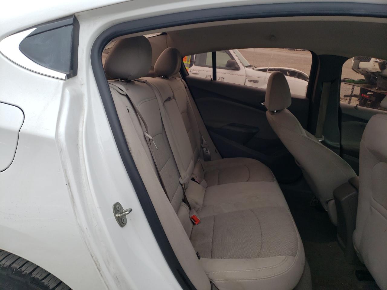 Photo 6 from auction – 2016 CHEVROLET CRUZE LT with VIN 1G1BE5SM2G7232844