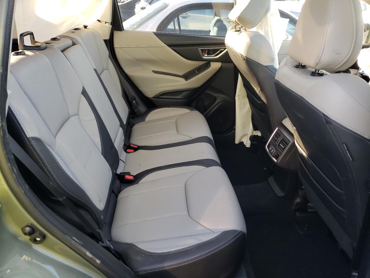 Photo 6 from auction – 2019 SUBARU FORESTER L with VIN JF2SKAUC1KH422135