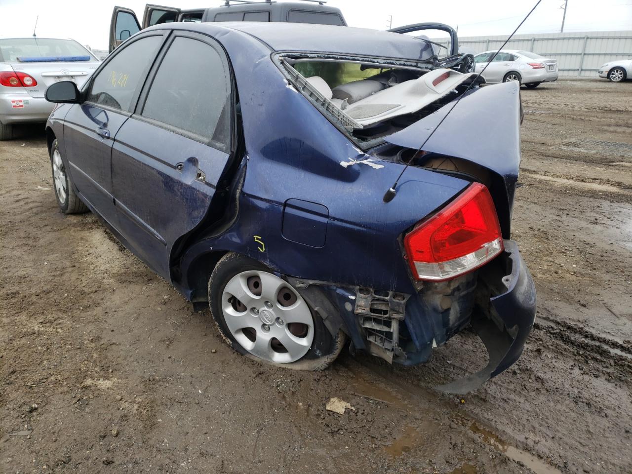 Photo 3 from auction – 2007 KIA SPECTRA EX with VIN KNAFE121175484973