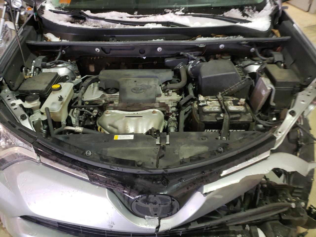 Photo 7 from auction – 2016 TOYOTA RAV4 XLE with VIN 2T3RFREV1GW495359