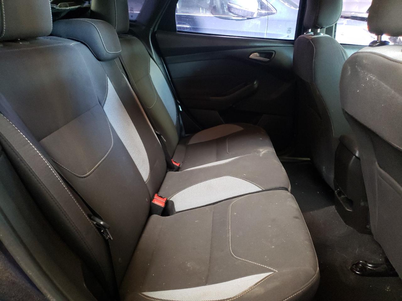 صورة رقم 6 من المزاد - 2017 FORD FOCUS ST مع VIN 1FADP3L94HL263472