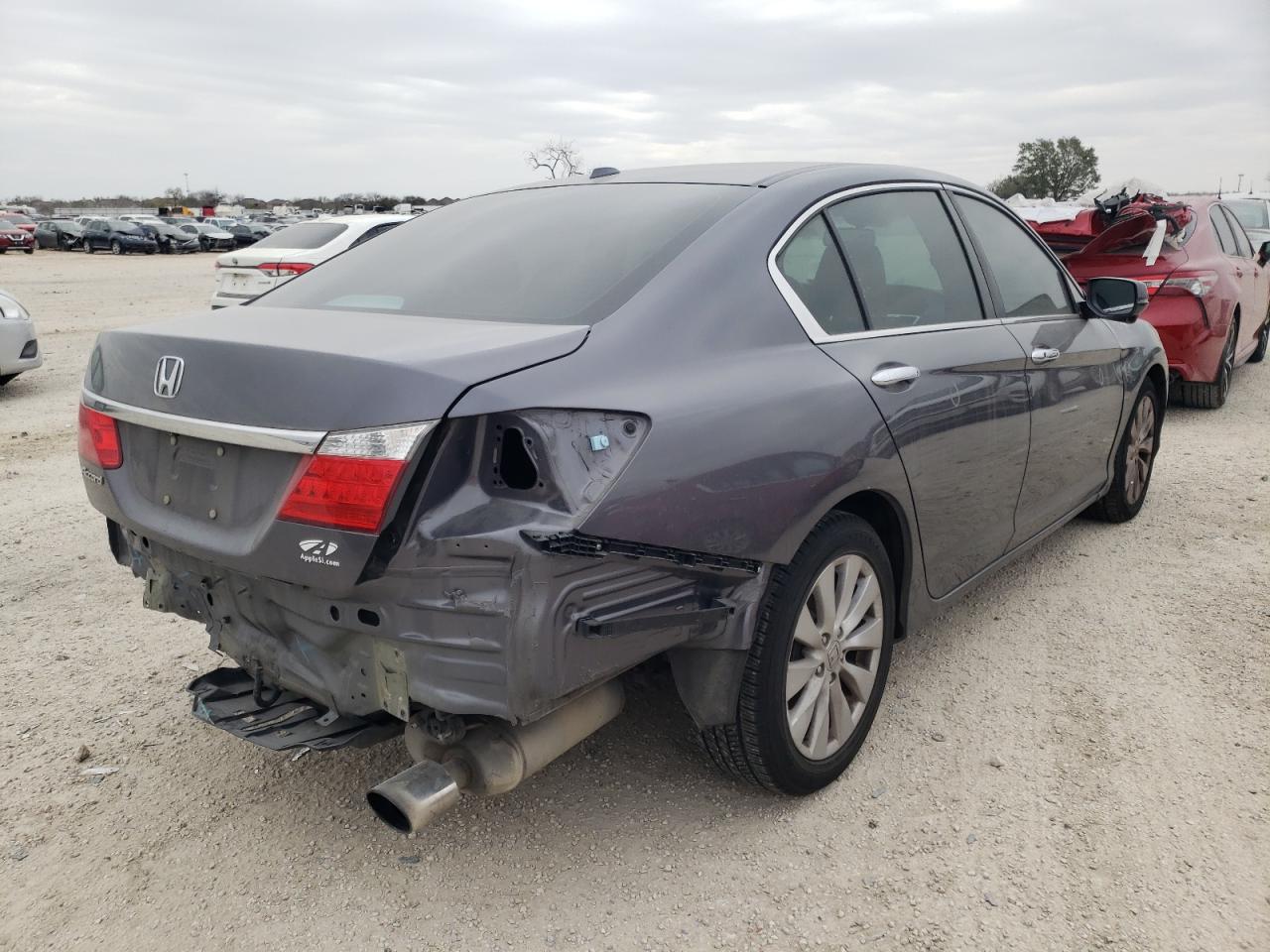 Photo 4 from auction – 2015 HONDA ACCORD EXL with VIN 1HGCR2F84FA012250