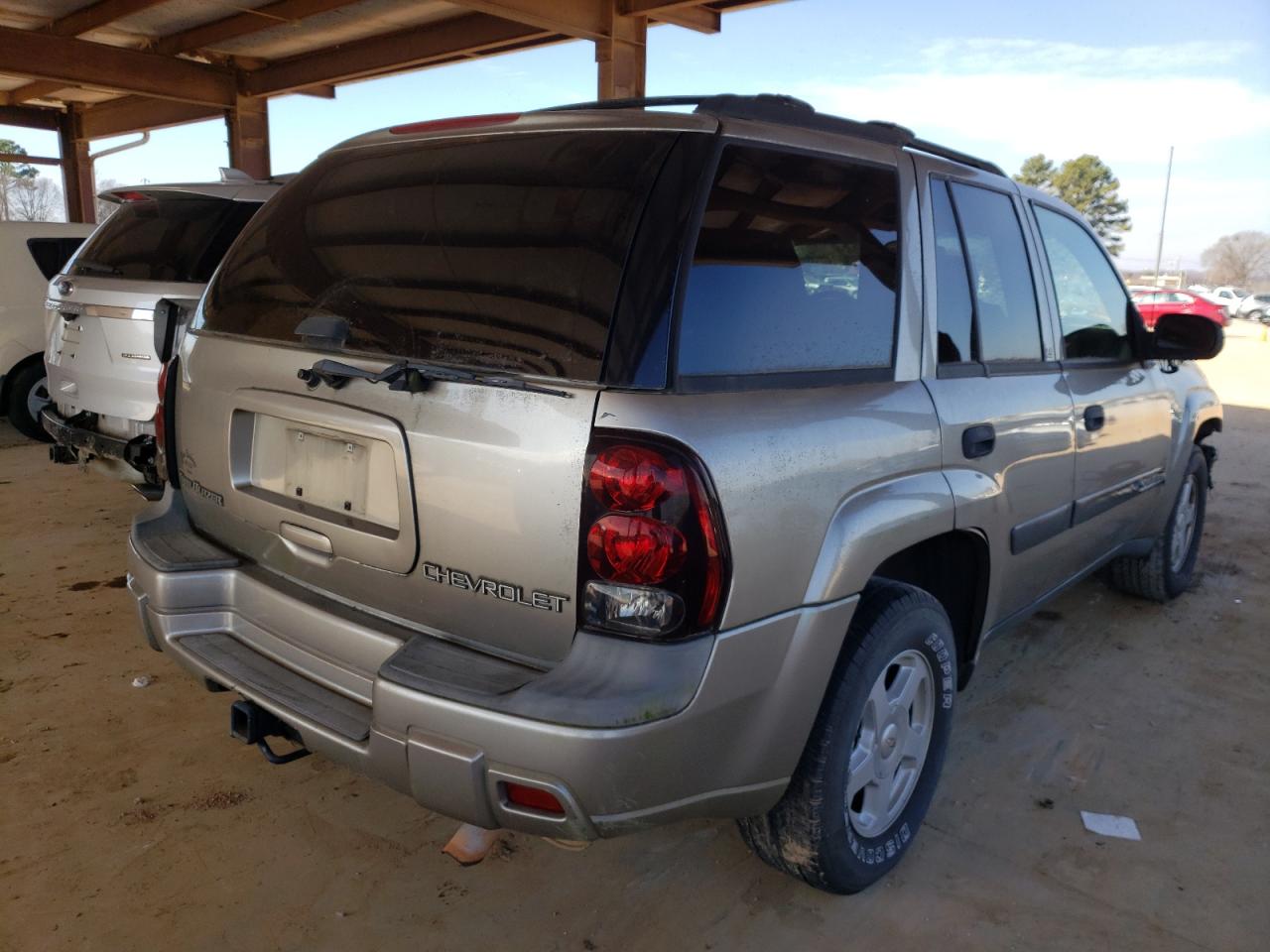 Photo 4 from auction – 2003 CHEVROLET TRAILBLAZE with VIN 1GNDS13S132128536