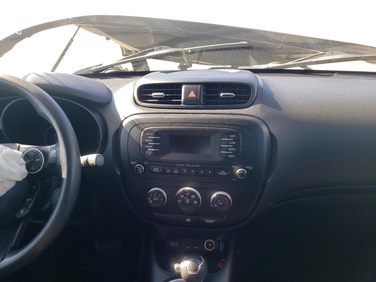 Photo 9 from auction – 2014 KIA SOUL with VIN KNDJN2A2XE7009580