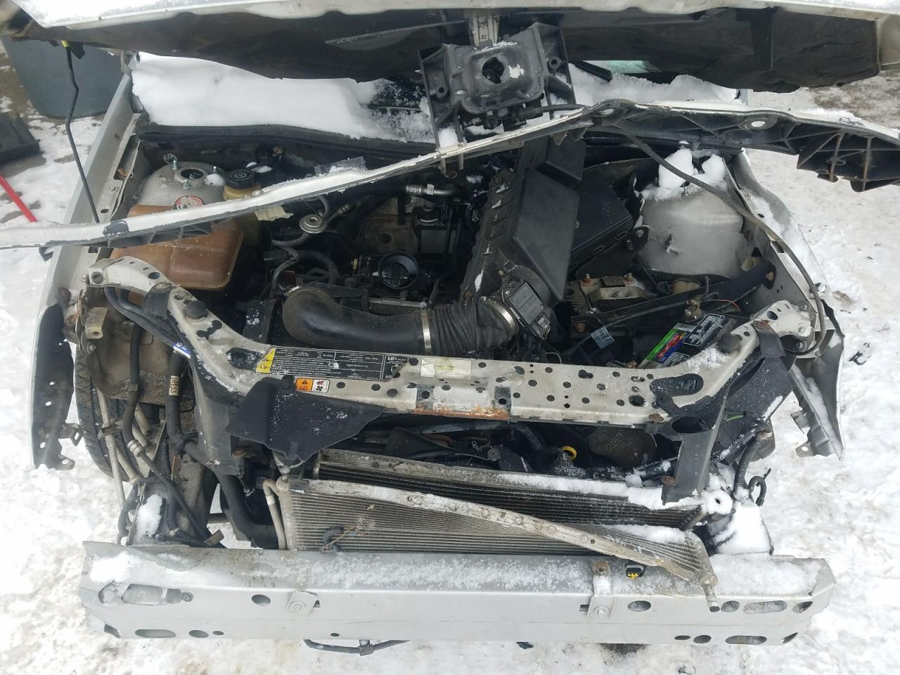 Photo 7 from auction – 2000 FORD FOCUS SE with VIN 1FAFP3639YW249744