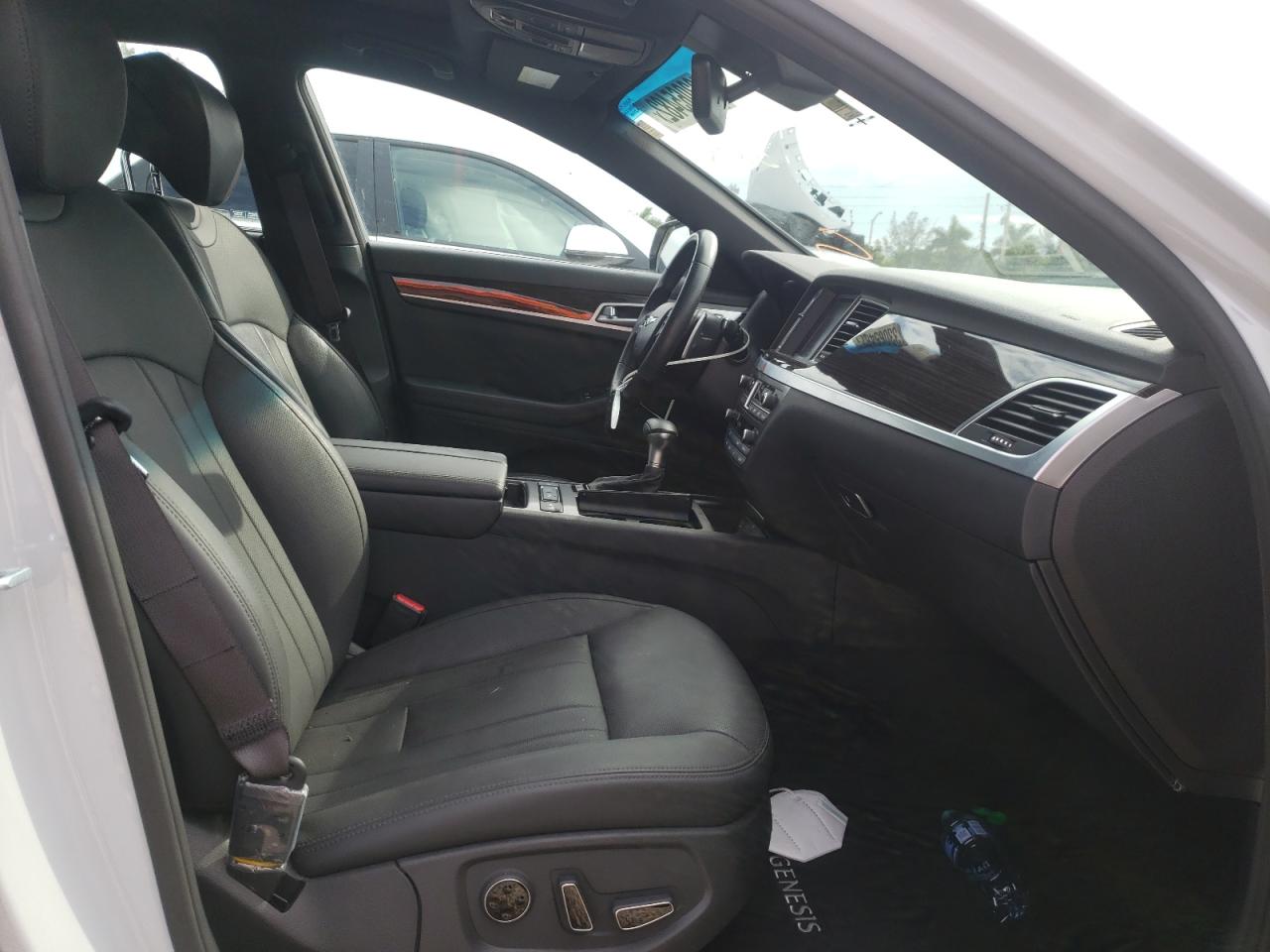 Photo 5 from auction – 2019 GENESIS G80 BASE with VIN KMTFN4JE1KU325573