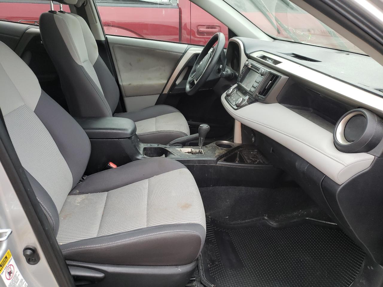 Photo 5 from auction – 2013 TOYOTA RAV4 XLE with VIN 2T3WFREV8DW072731