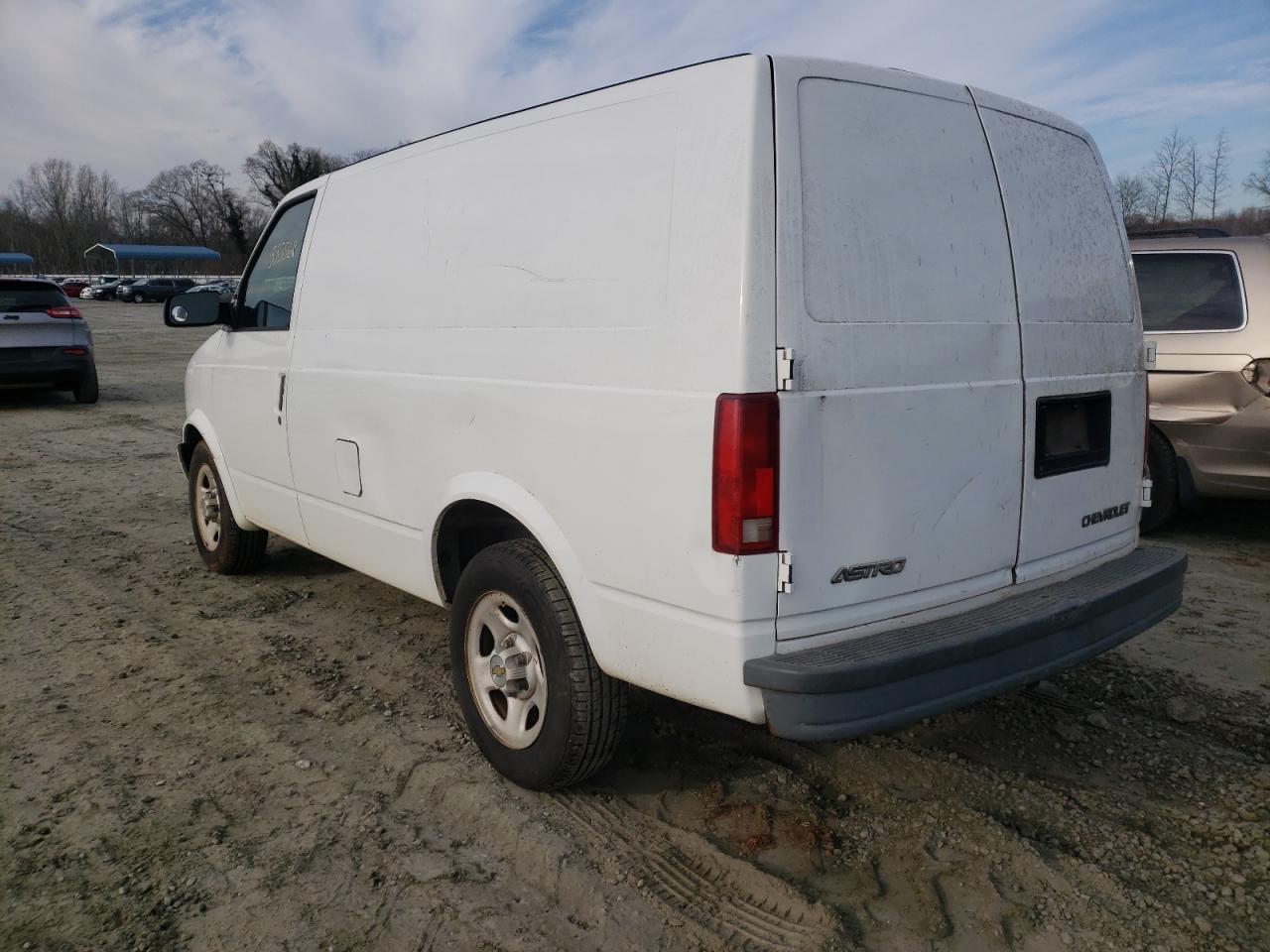 Photo 3 from auction – 2003 CHEVROLET ASTRO with VIN 1GCDM19X53B147211