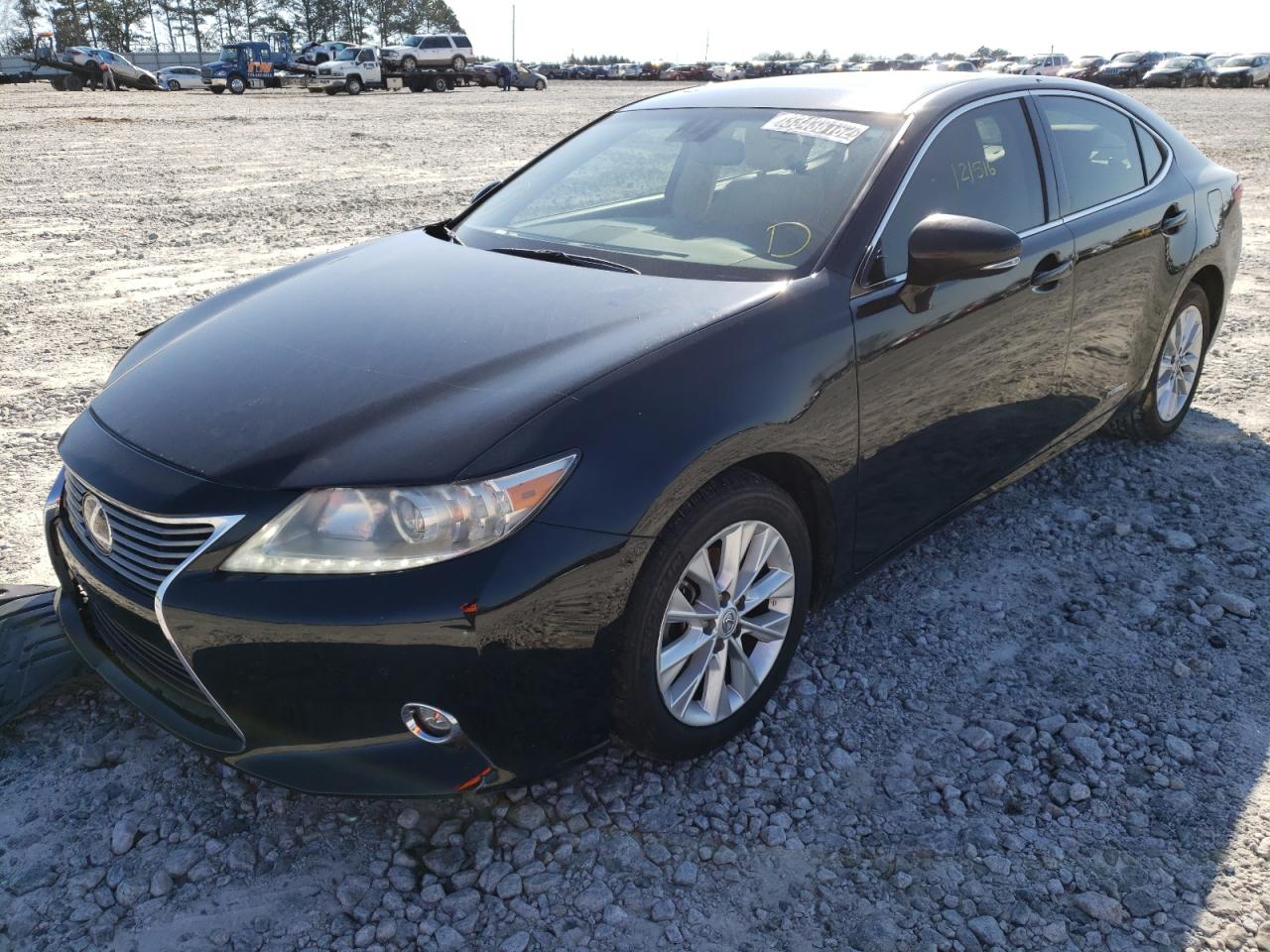 Photo 2 from auction – 2014 LEXUS ES 300H with VIN JTHBW1GGXE2062550
