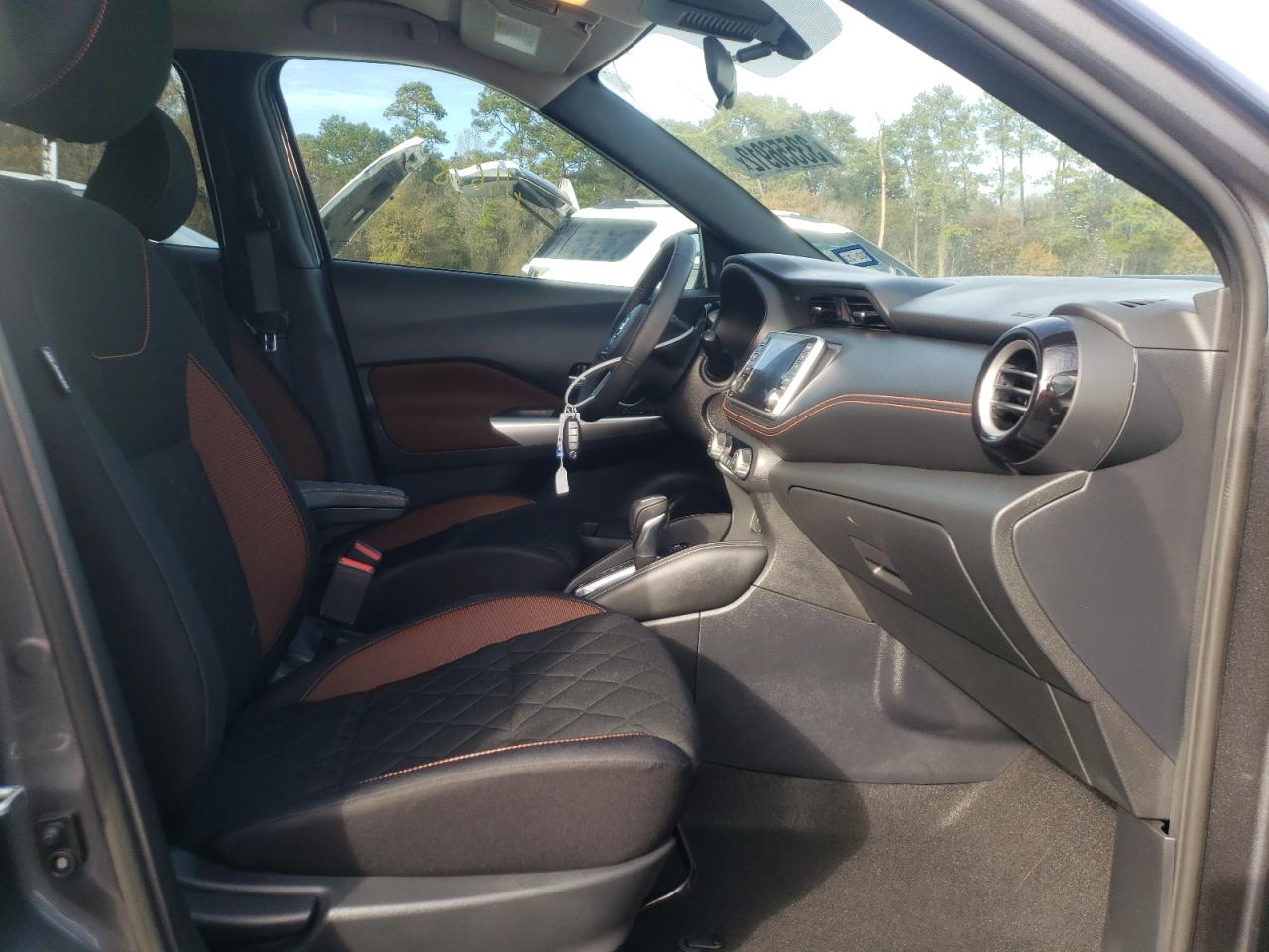 Photo 5 from auction – 2020 NISSAN KICKS SR with VIN 3N1CP5DVXLL542065