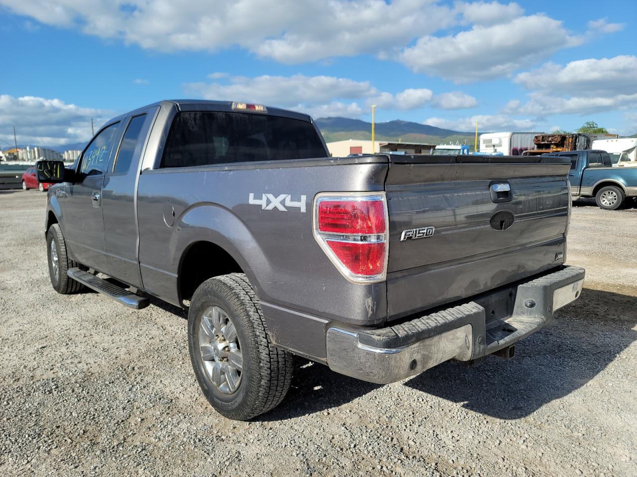 Photo 3 from auction – 2010 FORD F150 SUPER with VIN 1FTFX1EV8AFB30638