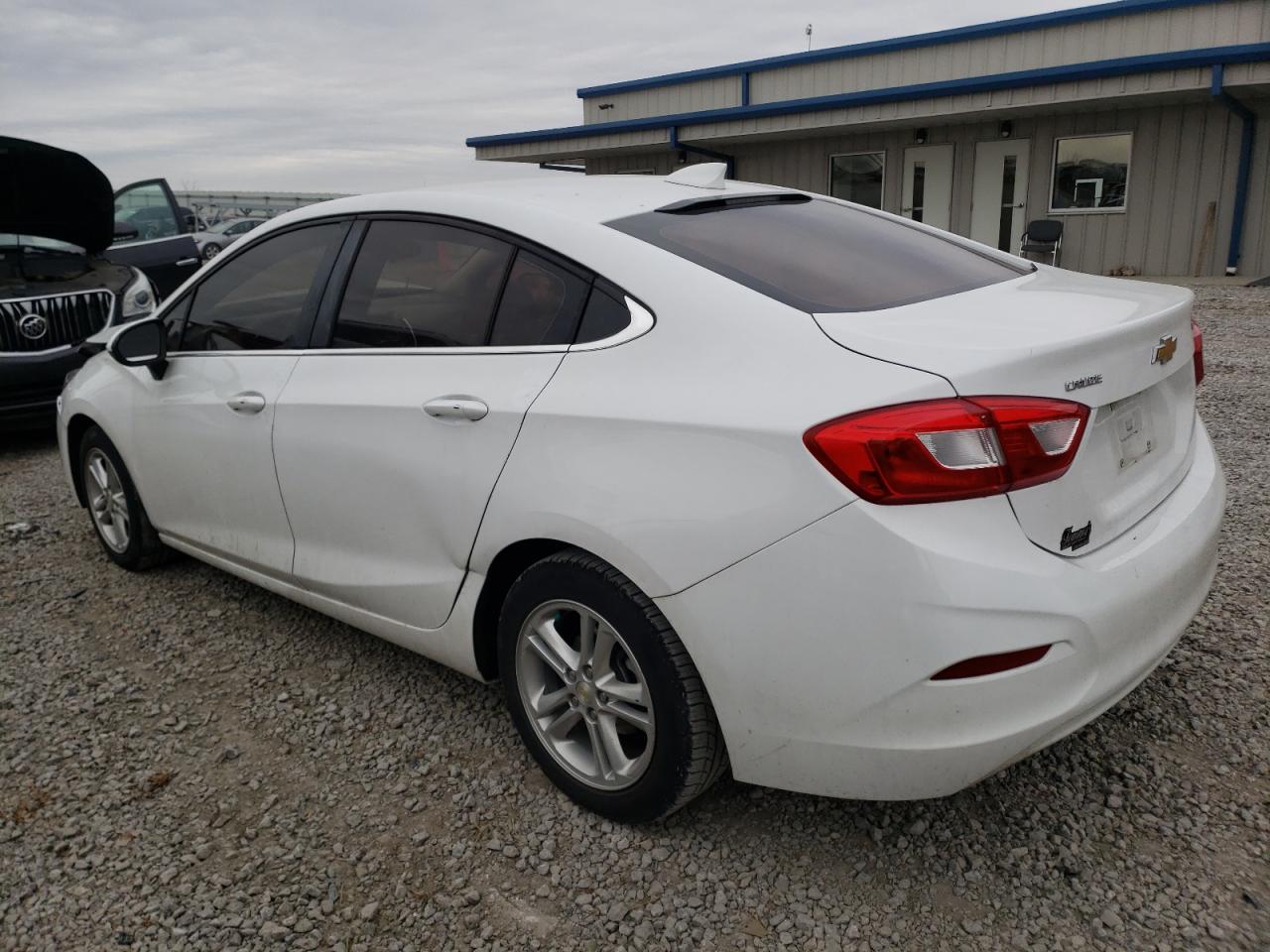 Photo 3 from auction – 2016 CHEVROLET CRUZE LT with VIN 1G1BE5SM2G7232844